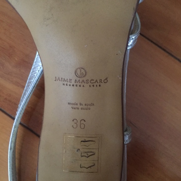 Jaime Mascaro silver kitten heels (size 36) - Picture 3 of 3